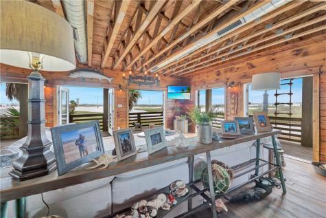 114 W Avenue J Port Aransas TX 78373