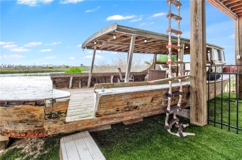 114 W Avenue J Port Aransas TX 78373