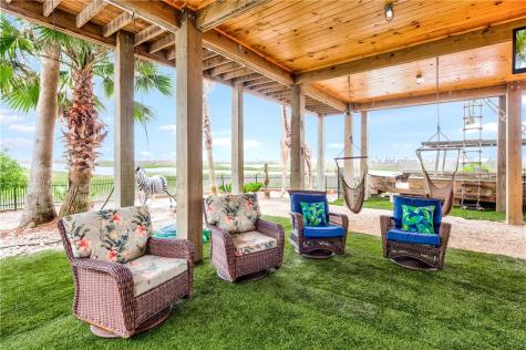 114 W Avenue J Port Aransas TX 78373