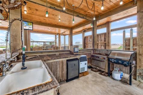 114 W Avenue J Port Aransas TX 78373