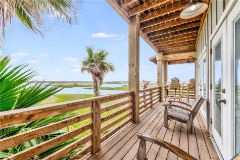 114 W Avenue J Port Aransas TX 78373