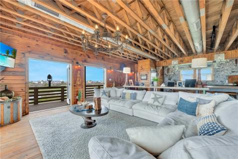 114 W Avenue J Port Aransas TX 78373