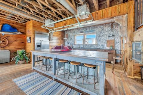 114 W Avenue J Port Aransas TX 78373