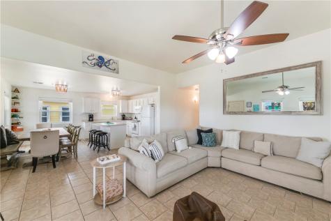619 Parkplace Port Aransas TX 78373