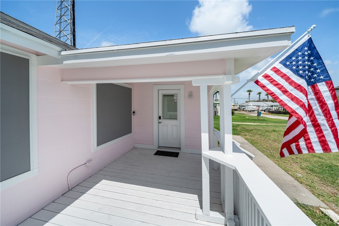 151 W White Avenue Port Aransas TX 78373