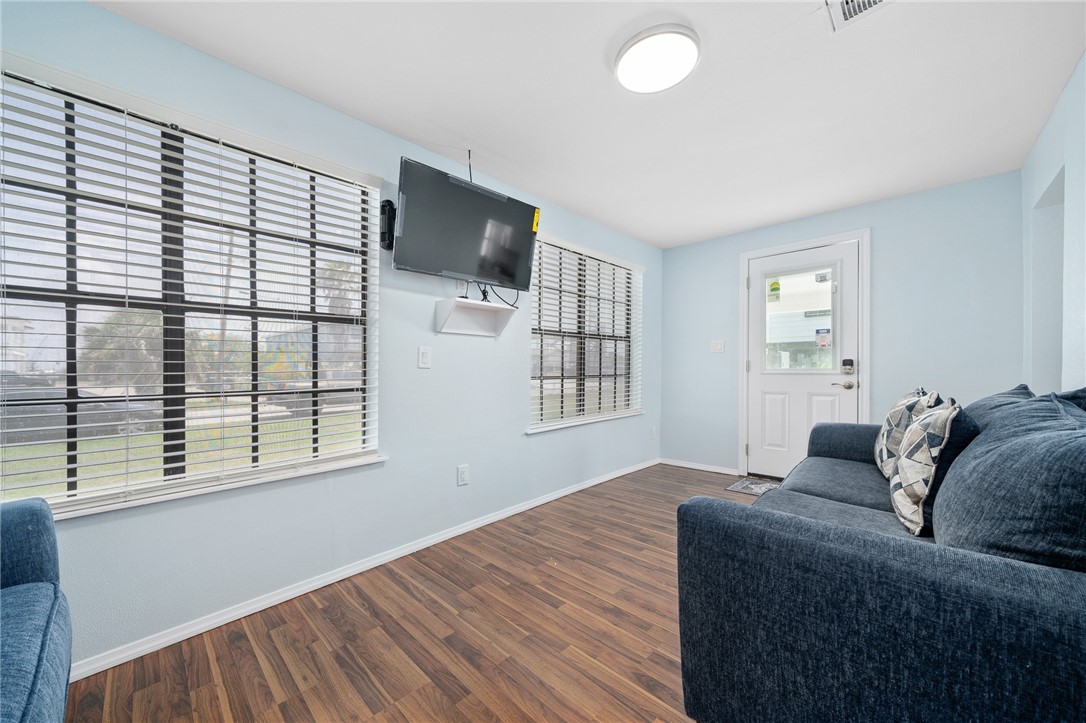 151 W White Avenue Port Aransas TX 78373
