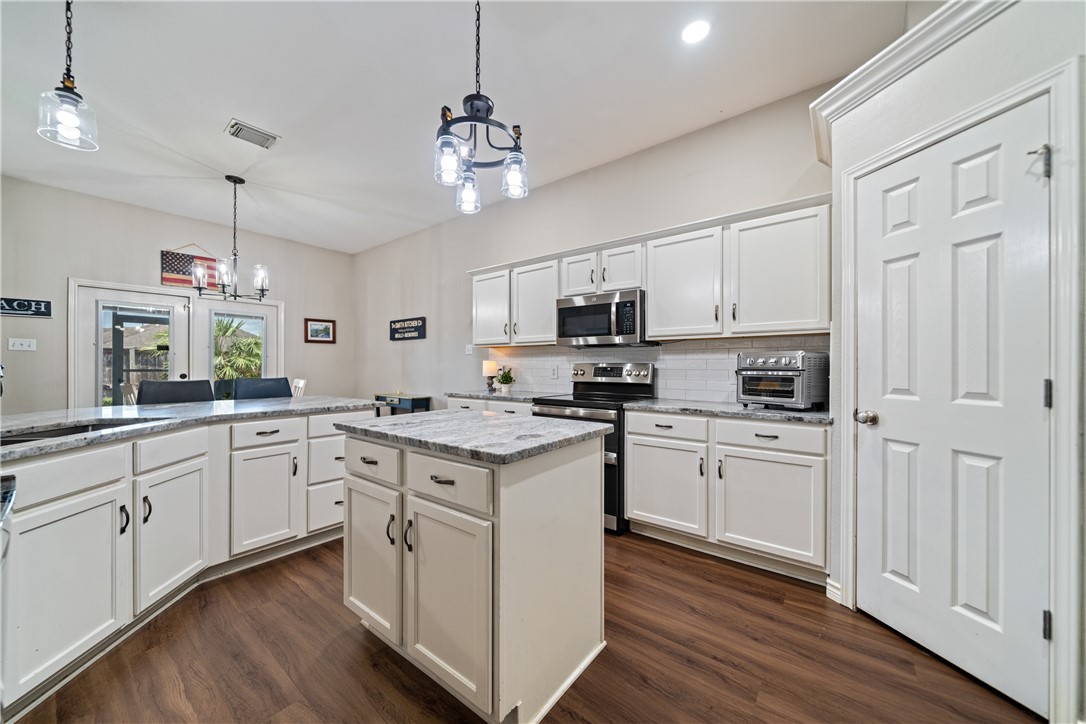 5706 Waterford Drive Corpus Christi TX 78414