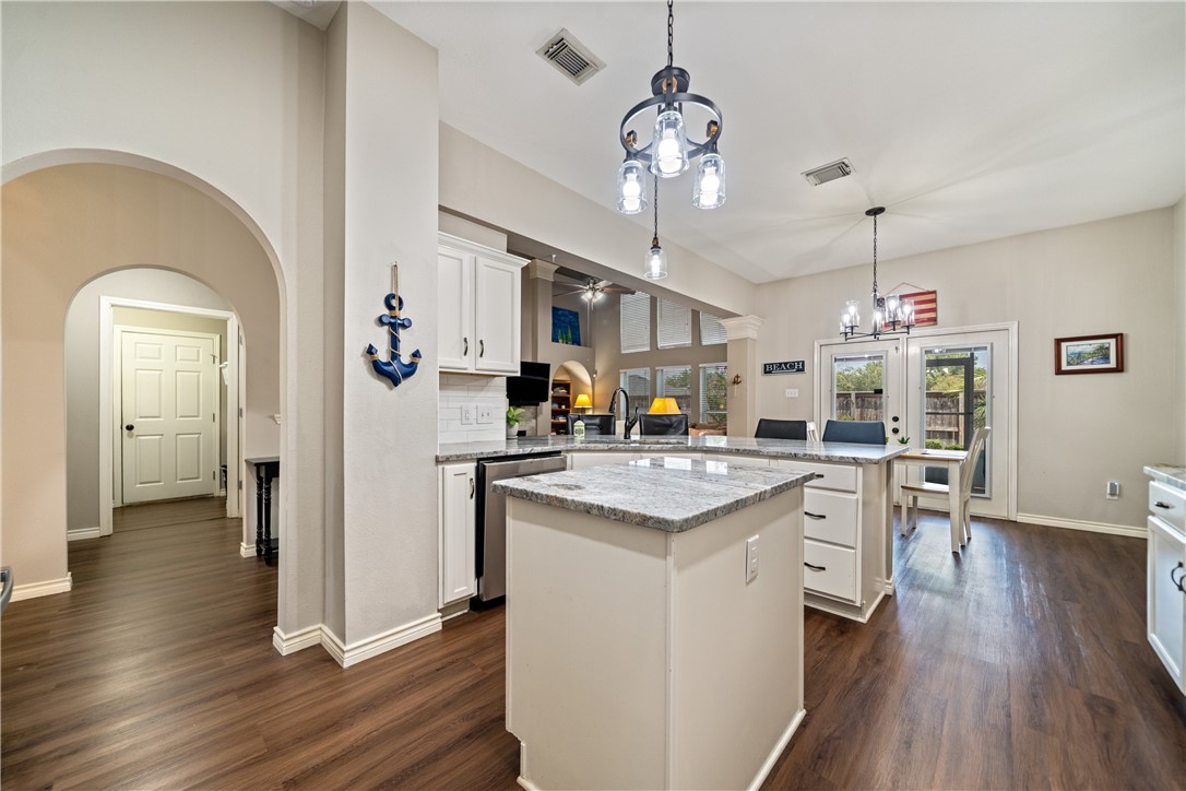 5706 Waterford Drive Corpus Christi TX 78414