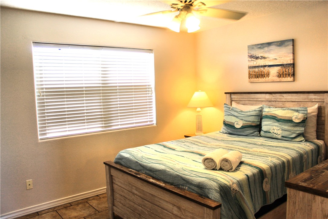 143 Lakeshore Drive Rockport TX 78382