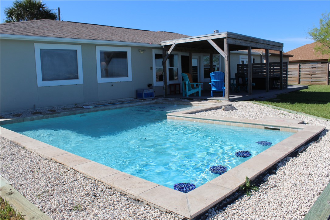 143 Lakeshore Drive Rockport TX 78382