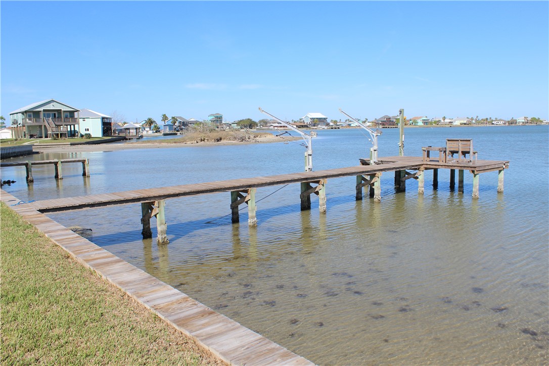 143 Lakeshore Drive Rockport TX 78382