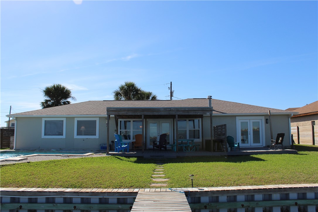 143 Lakeshore Drive Rockport TX 78382