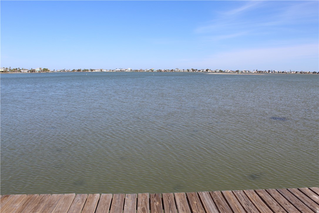 143 Lakeshore Drive Rockport TX 78382