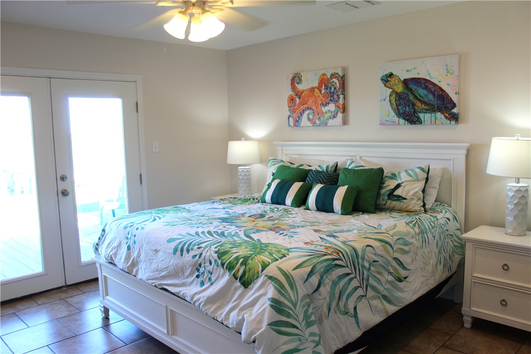 143 Lakeshore Drive Rockport TX 78382