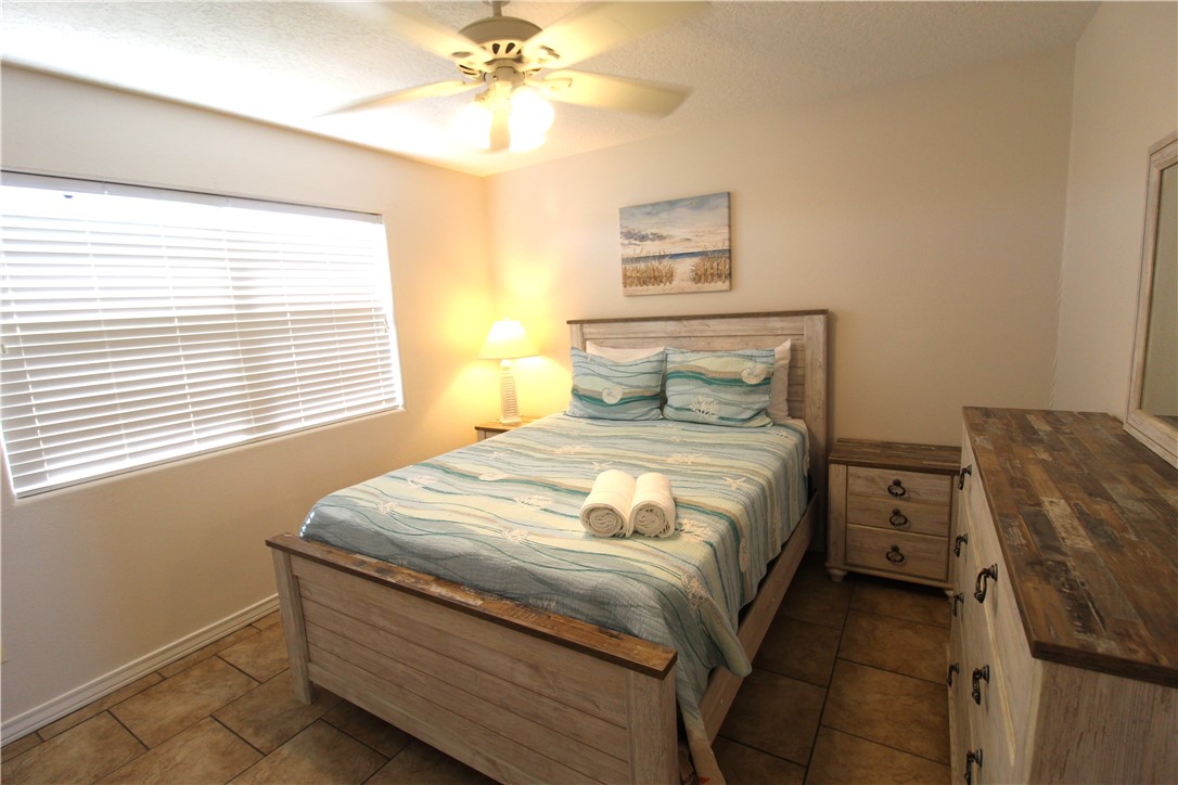 143 Lakeshore Drive Rockport TX 78382