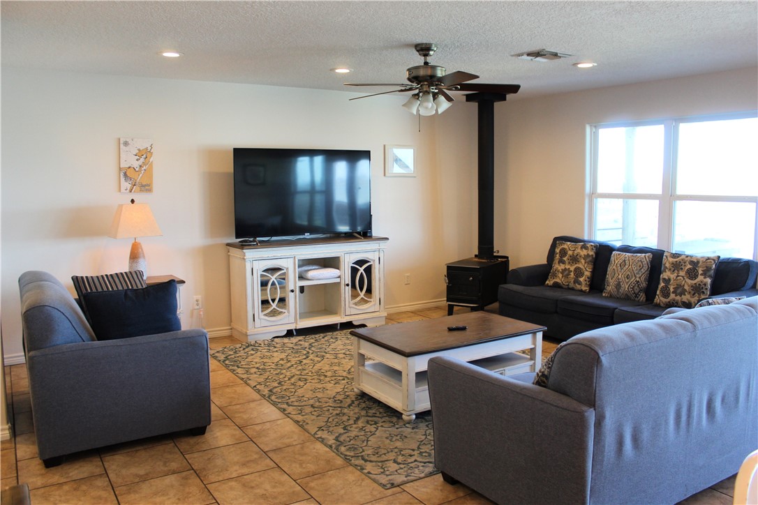 143 Lakeshore Drive Rockport TX 78382