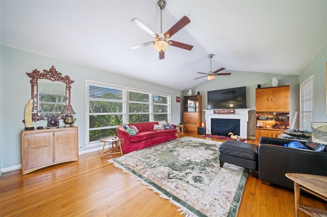330 Catalina Place Corpus Christi TX 78411