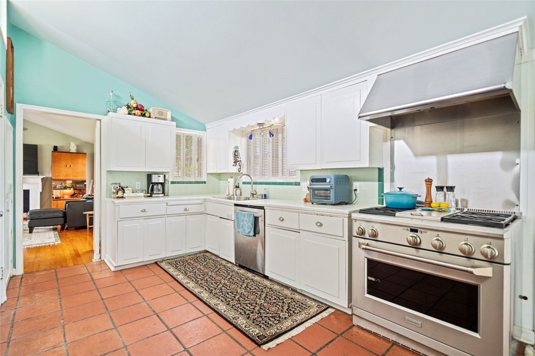 330 Catalina Place Corpus Christi TX 78411