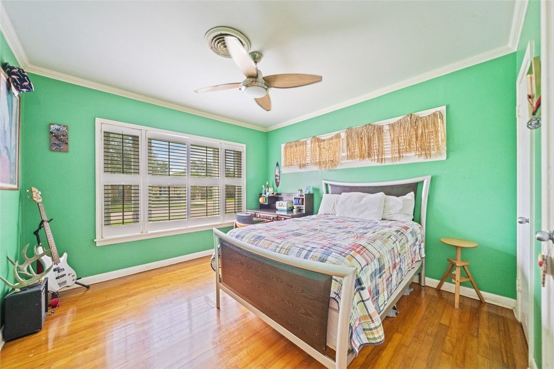 330 Catalina Place Corpus Christi TX 78411