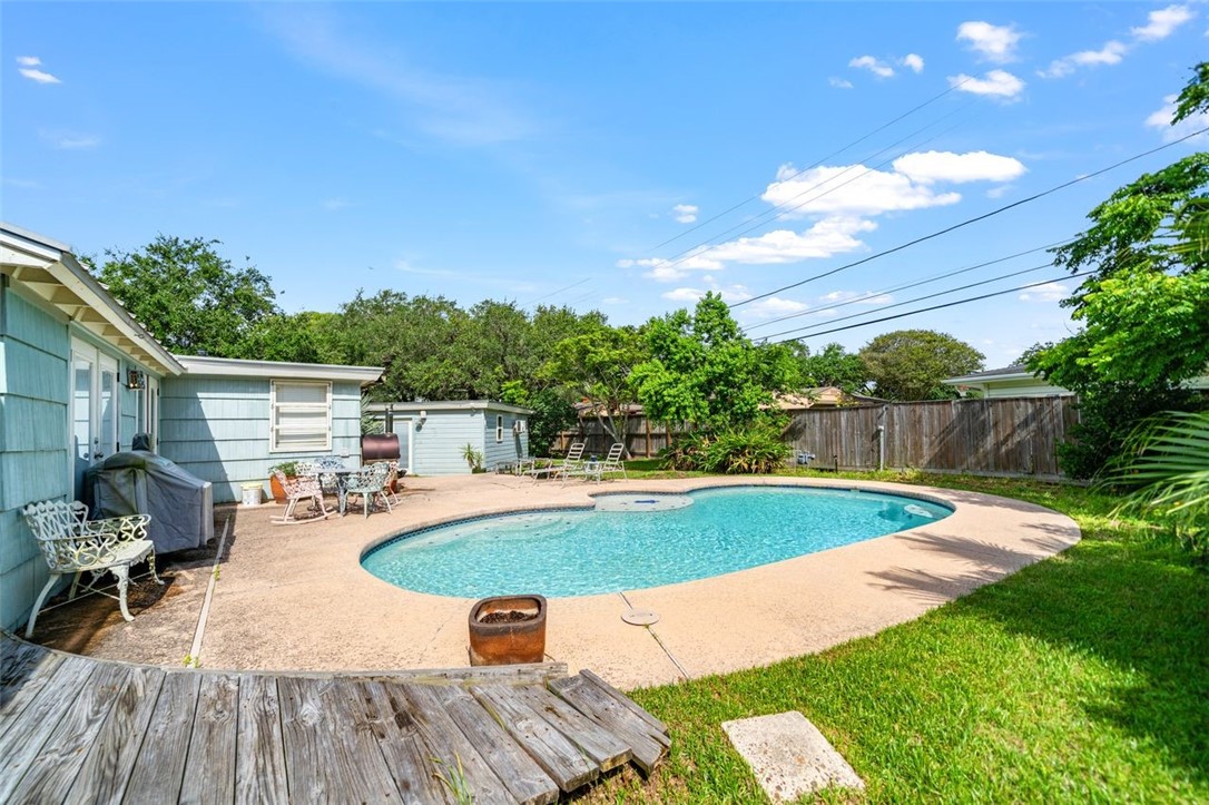 330 Catalina Place Corpus Christi TX 78411