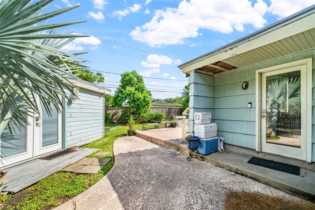 330 Catalina Place Corpus Christi TX 78411