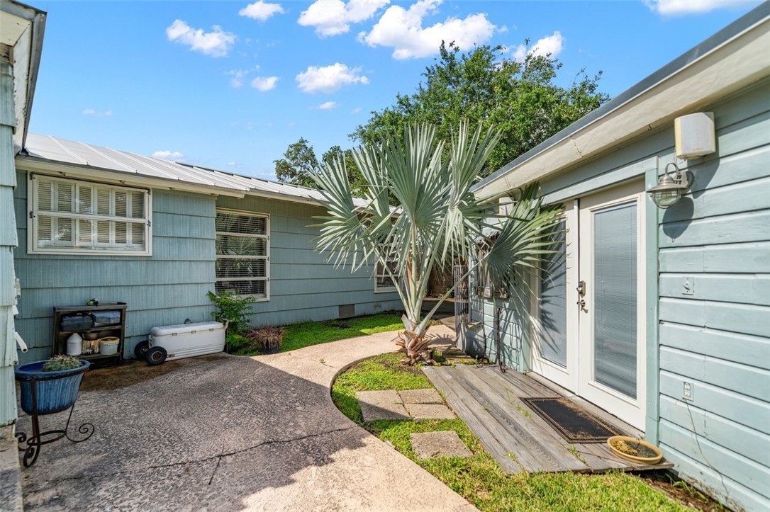 330 Catalina Place Corpus Christi TX 78411