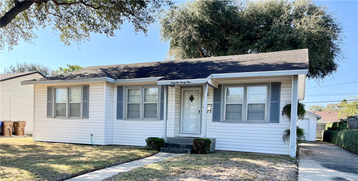 4221 Herndon Street Corpus Christi TX 78411