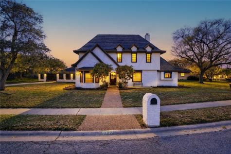 3717 Castle River Drive Corpus Christi TX 78410