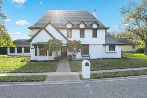 3717 Castle River Drive Corpus Christi TX 78410