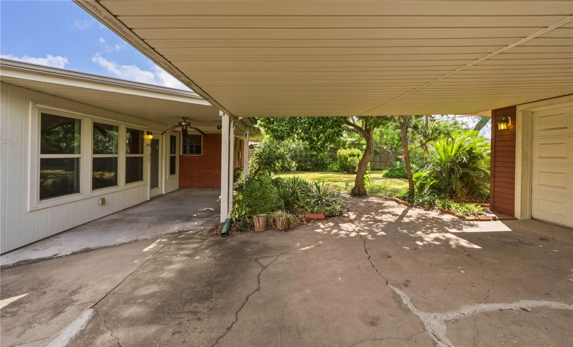 505 Williamson Place Corpus Christi TX 78411