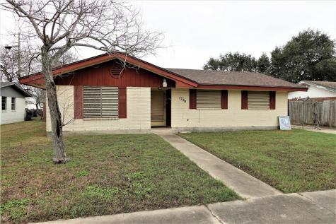 1720 Dallas Street Portland TX 78374