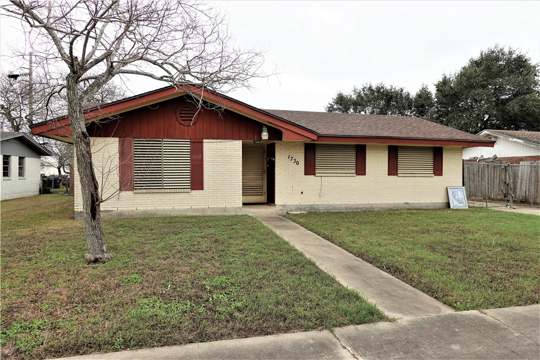 1720 Dallas Street Portland TX 78374