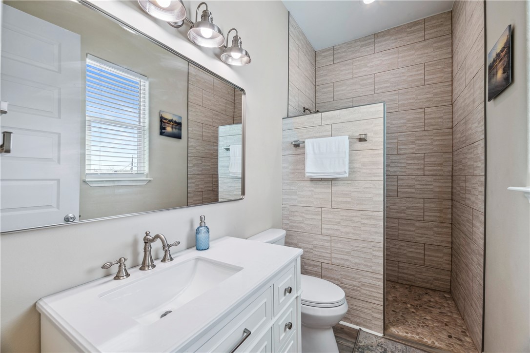 125 Lakeview Rockport TX 78382