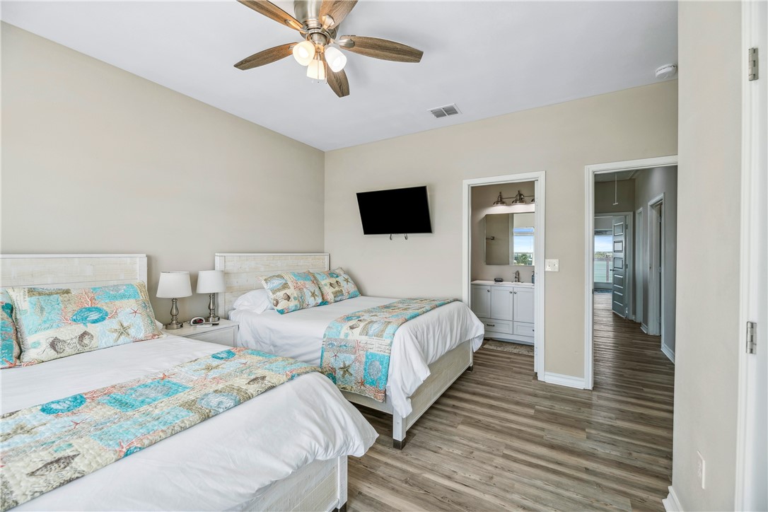 125 Lakeview Rockport TX 78382