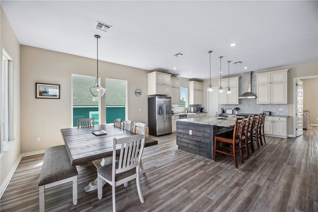 125 Lakeview Rockport TX 78382