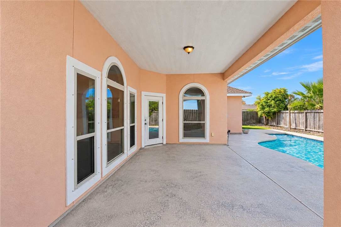 15825 Punta Espada Corpus Christi TX 78418