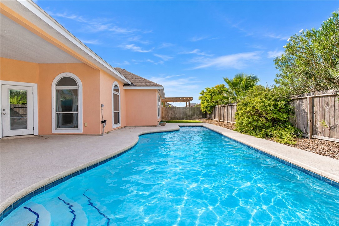 15825 Punta Espada Corpus Christi TX 78418