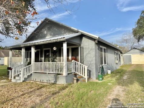 304 N Tyler Street Beeville TX 78102