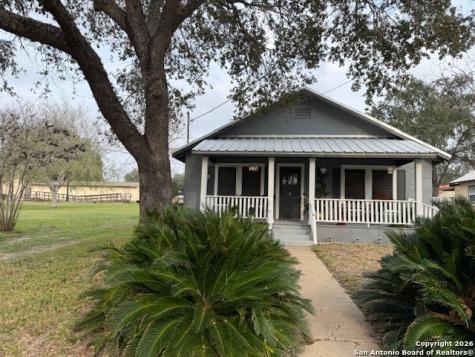 304 N Tyler Street Beeville TX 78102