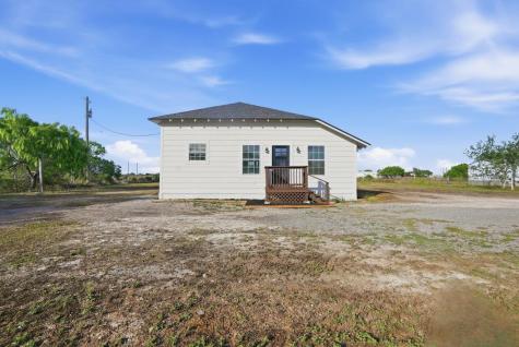 264 Cr 3522 Creek Orange Grove TX 78372