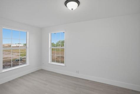 264 Cr 3522 Creek Orange Grove TX 78372