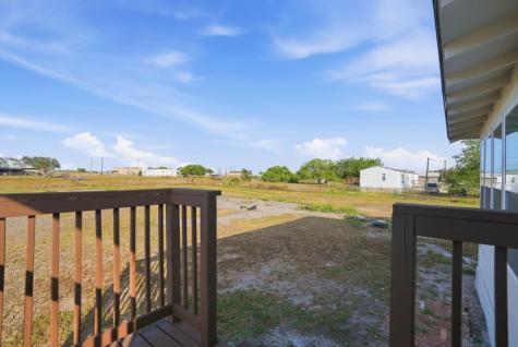 264 Cr 3522 Creek Orange Grove TX 78372