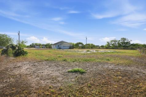 264 Cr 3522 Creek Orange Grove TX 78372