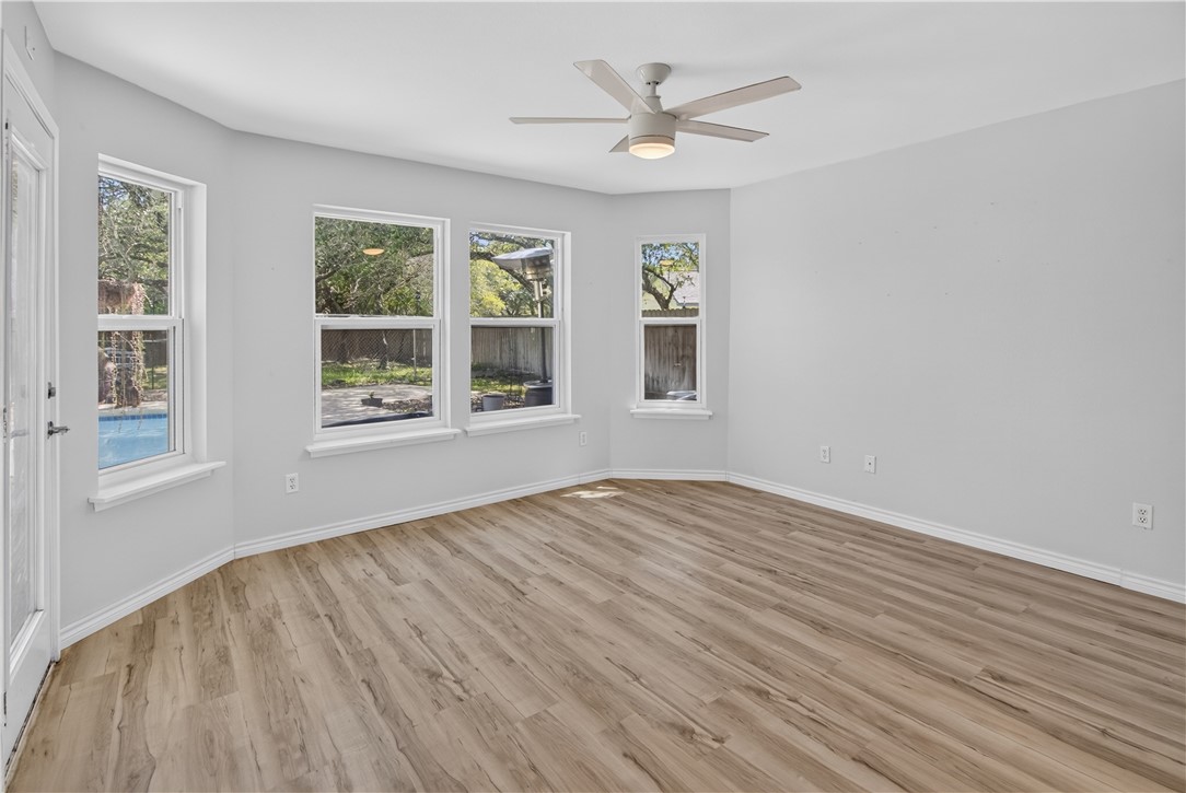 120 Marion Drive Rockport TX 78382