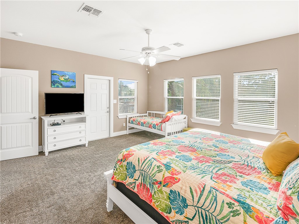 413 6th Street Port Aransas TX 78373