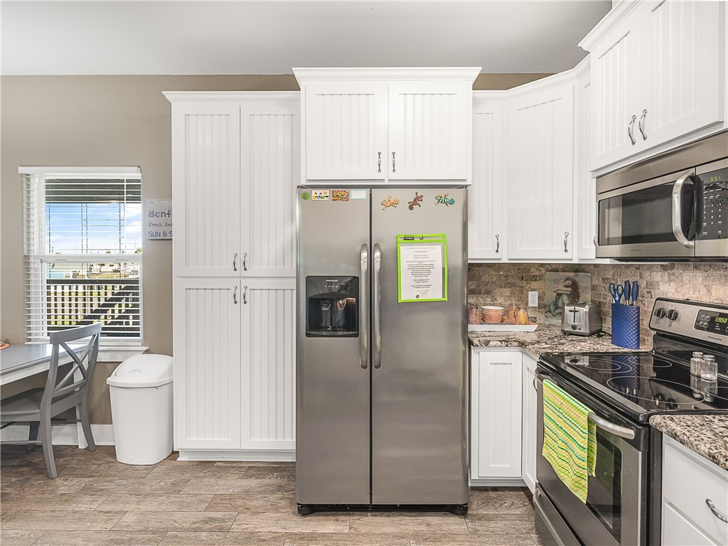 413 6th Street Port Aransas TX 78373