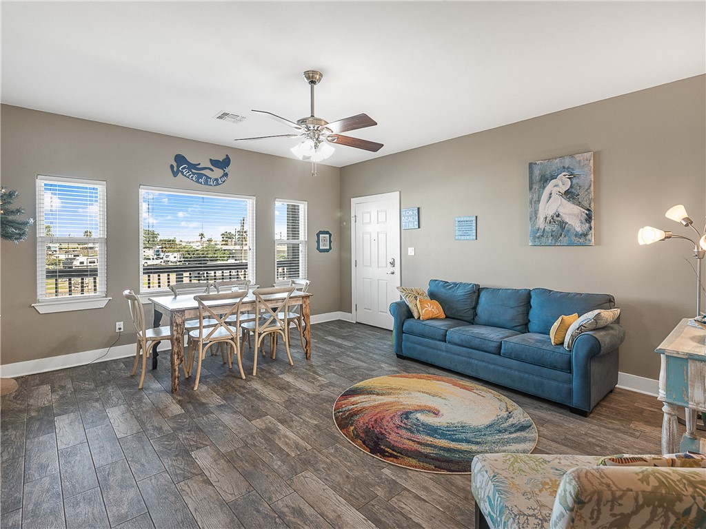 413 6th Street Port Aransas TX 78373