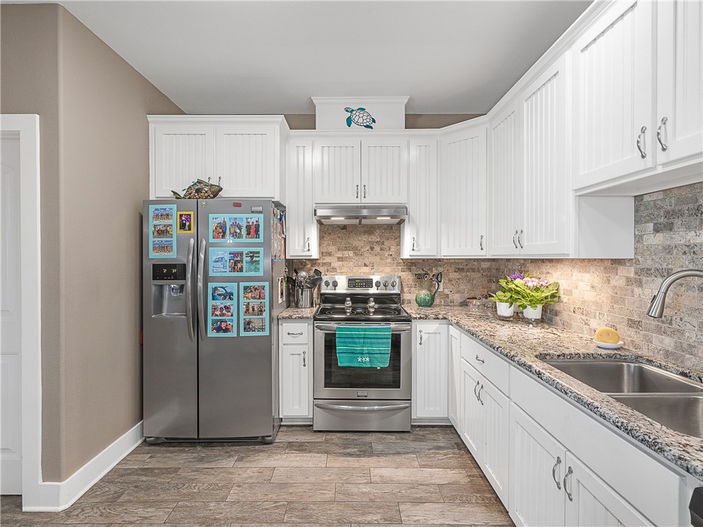 413 6th Street Port Aransas TX 78373