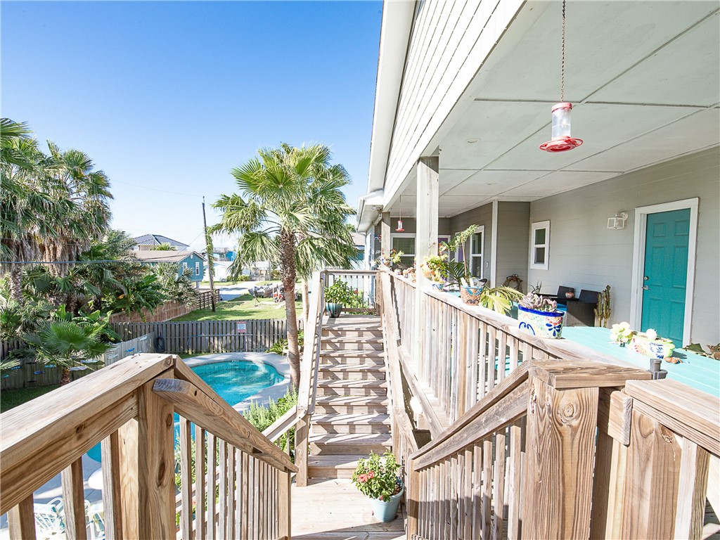413 6th Street Port Aransas TX 78373