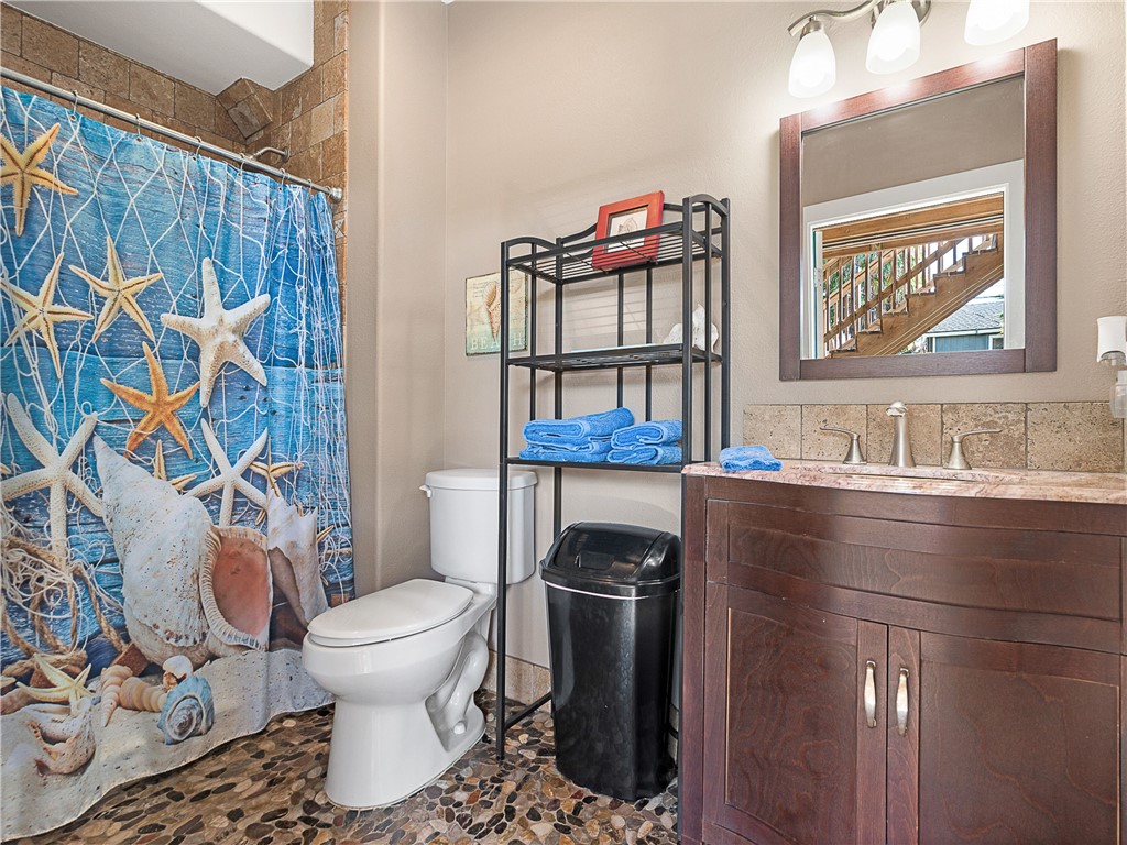 413 6th Street Port Aransas TX 78373